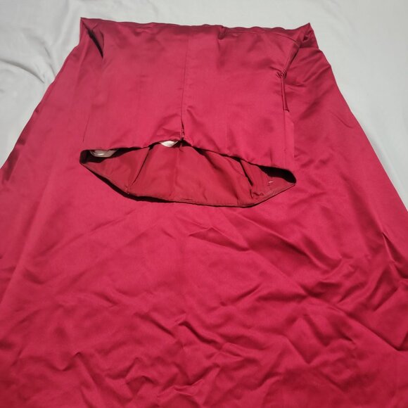 Formal red dress - Picture 4 of 4